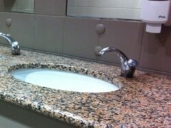 Гранит Maple Red