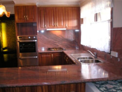 Гранит Multicolor Red