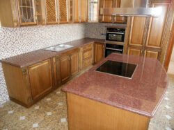 Гранит Imperial Red