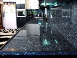 Гранит Blue Pearl