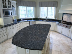 Гранит Blue Pearl