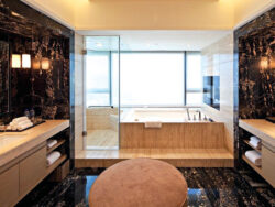 Мрамор Nero Portoro