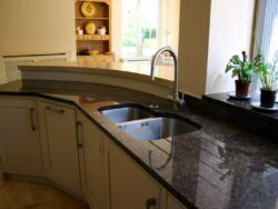 Гранит Brown Antique