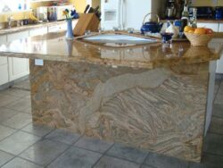 Гранит Colombo Gold