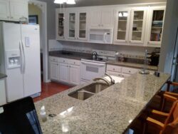 Гранит Caledonia