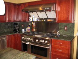 Гранит Tropical Green