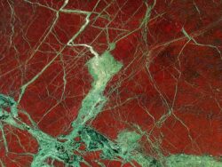 Гранит Moulin Rouge