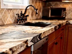 Гранит Magma Gold