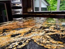 Гранит Magma Gold