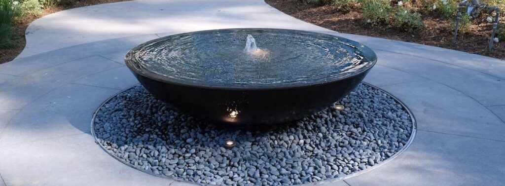 Фонтан из камня