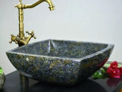 Раковины из гранита