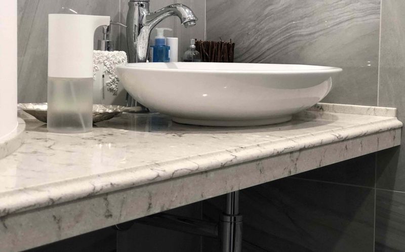 Столешница в ванную из композита кварца (CВК016)