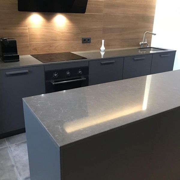 Столешница на кухню из композита кварца (СК019)