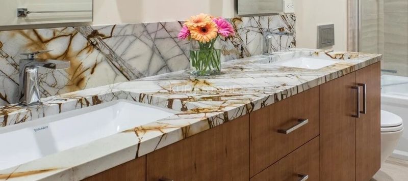 Столешница в ванную из композита кварца (CВК014)