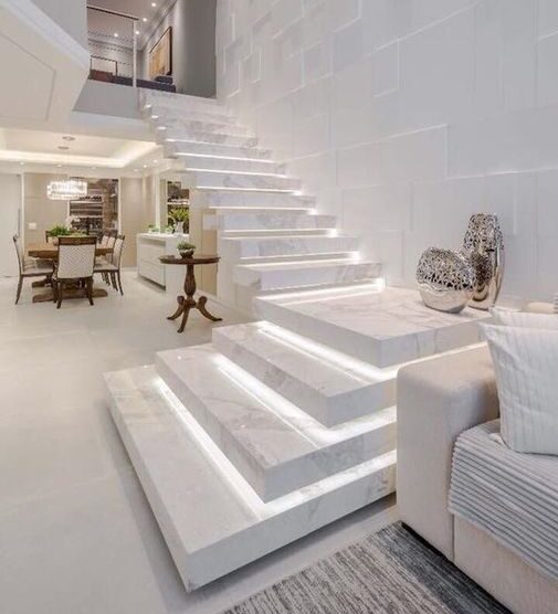 Лестницы и ступени из мрамора (ЛСМ007)